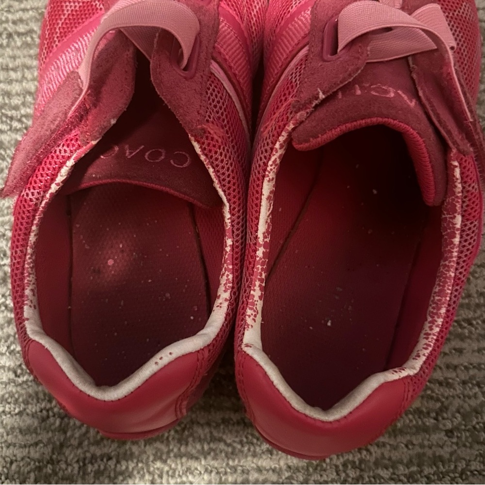 Coach pink sneakers. Comfortable - Picture 2 of 6
